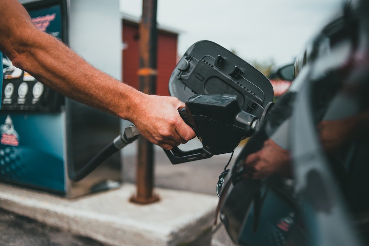 Fuelling at a service station